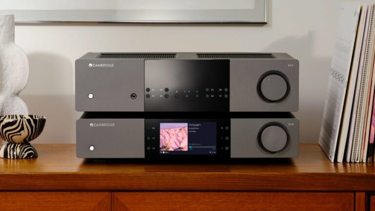 Cambridge Audio EXA100: Integrated Stereo Amplifer with Wide Soundstage on Gadget Flow