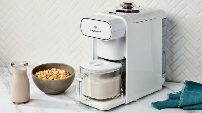 ChefWave Milkmade: A Nondairy Milk Maker That Quickly Prepares Vegan Milk on Gadget Flow