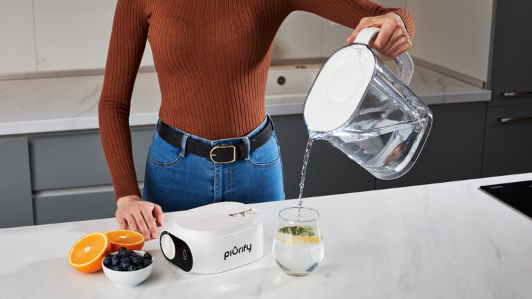 ALCHEMY Automatic Water Filter Pitcher with Rapid Filtration by PIURIFY on Gadget Flow